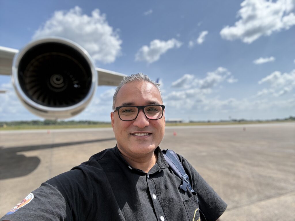 Aankomst 24 september 2025 op Johan Adolf Pengel International Airport te Suriname.